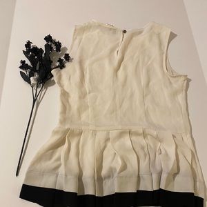 Cute black and white small top